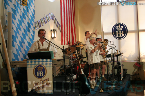 Hofbrauhaus bottle service
