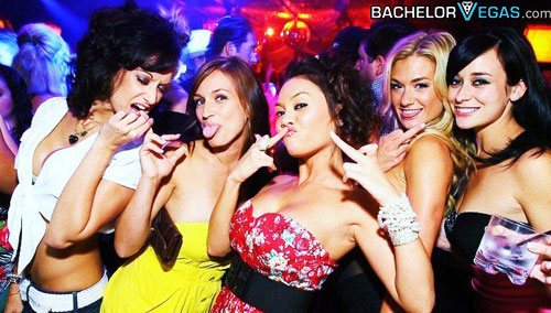 club Rok party girls