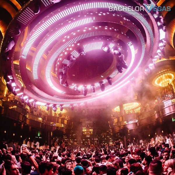 chandelier-omnia-nightclub