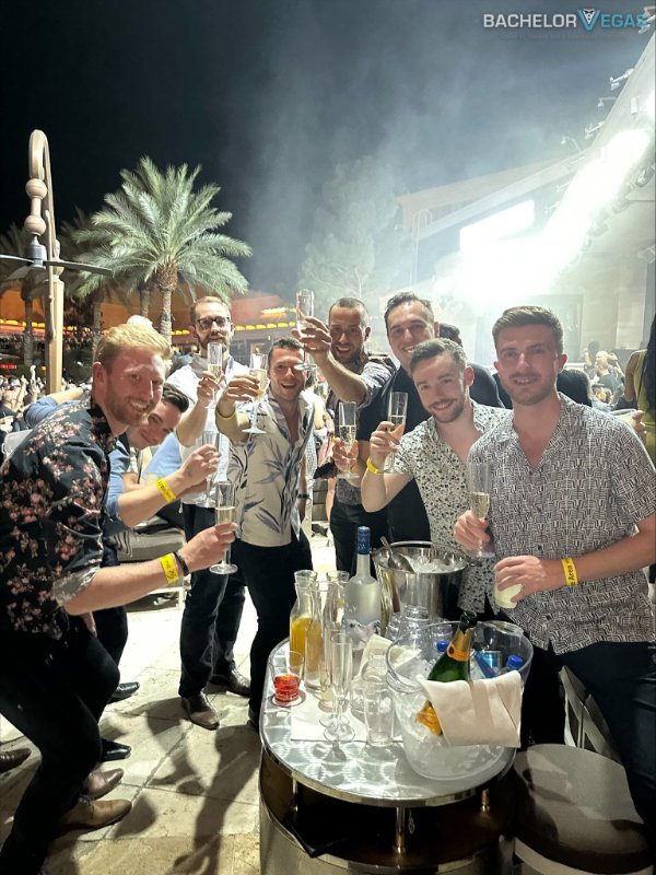bachelor-vegas-party