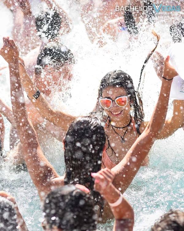 palm-tree-beach-spring-break