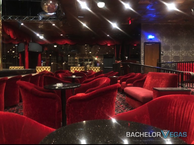 main-room-diamond-cabaret