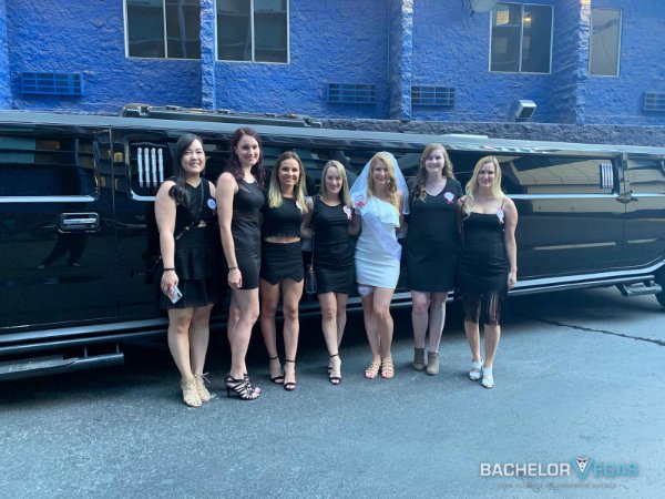 hummer-limo-bahelorette